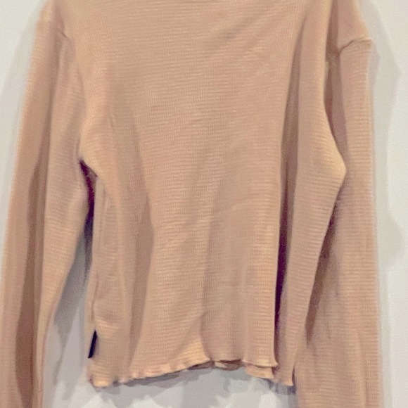 CALVIN KLEIN  Wheat Logo 
Cropped Crewneck Top size large - Picture 6 of 6